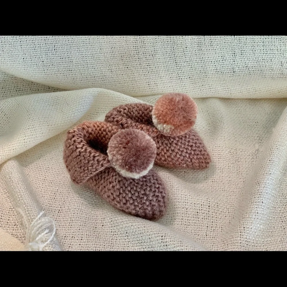 Baby Booties 0-3 months, Baby Shoes with Pompons, Newborn Socks Baby Sho…